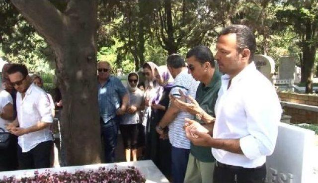 Sinemanın Unutulmaz Ismi Kemal Sunal Mezarı Başında Anıldı 1