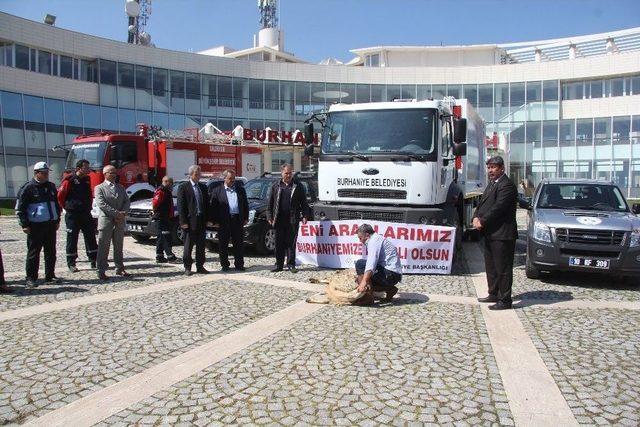 Burhaniye Belediyesi Araç Filosuna 3 Yılda 20 Araç Ekledi 1