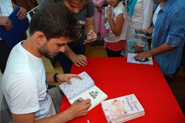 Mira&ccedil; &Ccedil;ağrı Aktaş Okurlarıyla Buluştu 1