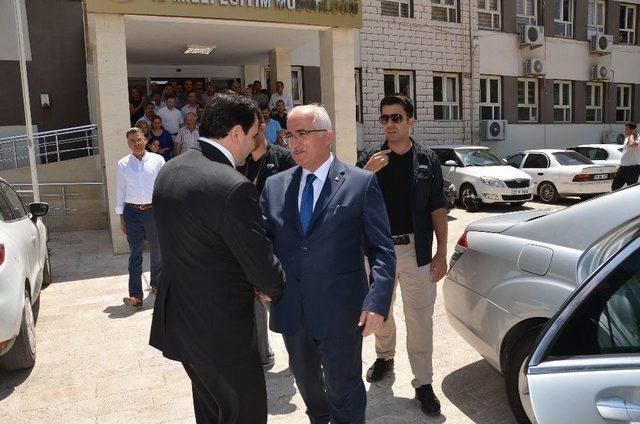 Vali Tuna&rsquo;dan İl Milli Eğitime Veda Ziyareti 1