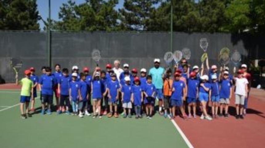 Anadolu &Uuml;niversitesinden &ldquo;&uuml;cretsiz Yaz Spor Okulu&rdquo;