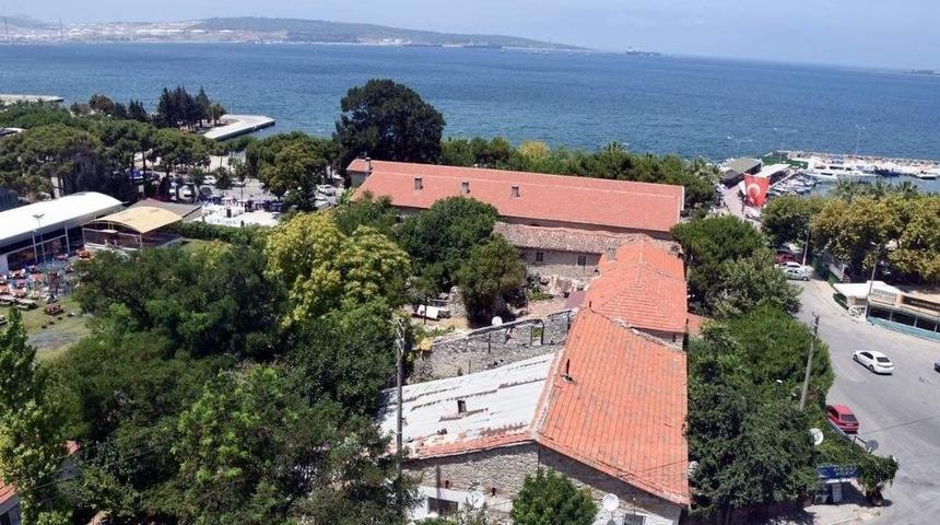 Aliağa&rsquo;da Osmanlı D&ouml;neminden Kalma Han Restore Edilecek