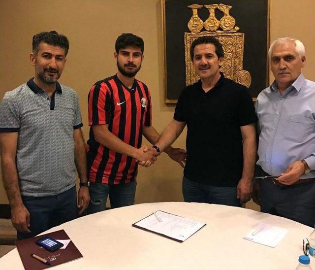 Van Büyükşehir Belediyespor’da İki Yeni Transfer