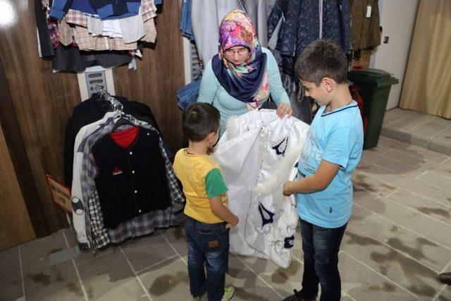 Niğde Belediyesi G&ouml;n&uuml;l Kapısı İhtiya&ccedil; Sahiplerinin Y&uuml;z&uuml;n&uuml; G&uuml;ld&uuml;rmeye Devam Ediyor 1