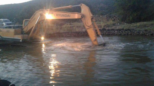 B&uuml;y&uuml;kşehir, Yunusemre&rsquo;deki G&ouml;letleri Temizledi 1