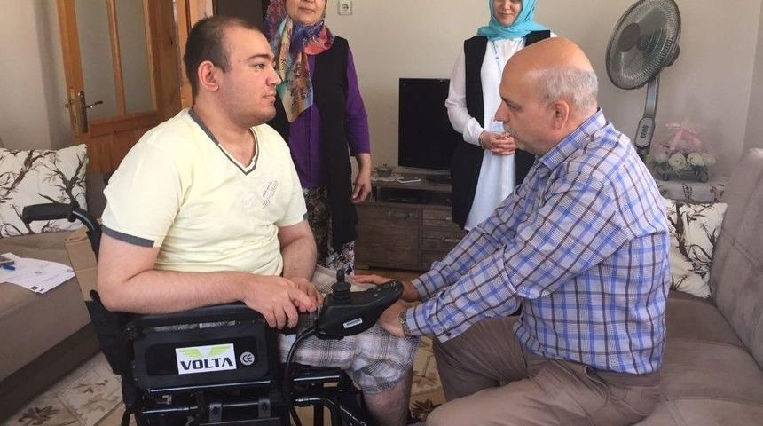 B&uuml;y&uuml;kşehir İki Engelliyi Daha Sevindirdi