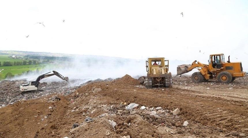 Vahşi Depolama Alanındaki Yangın Kontrol Altında