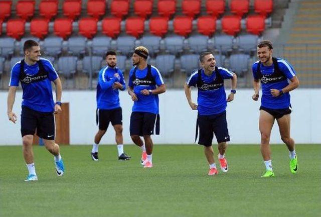 Trabzonspor Salondan Sonra Sahada &Ccedil;alıştı 1