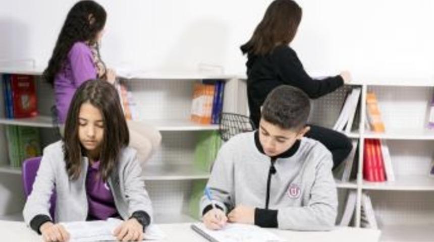 Uğur Okulları&rsquo;ndan &Ouml;ğrencilere Kariyer Desteği