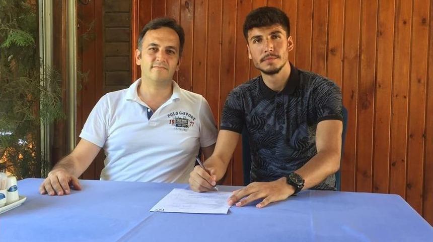 Yeşilyurt Belediyespor, Mustafa Maden&rsquo;i Renklerine Bağladı