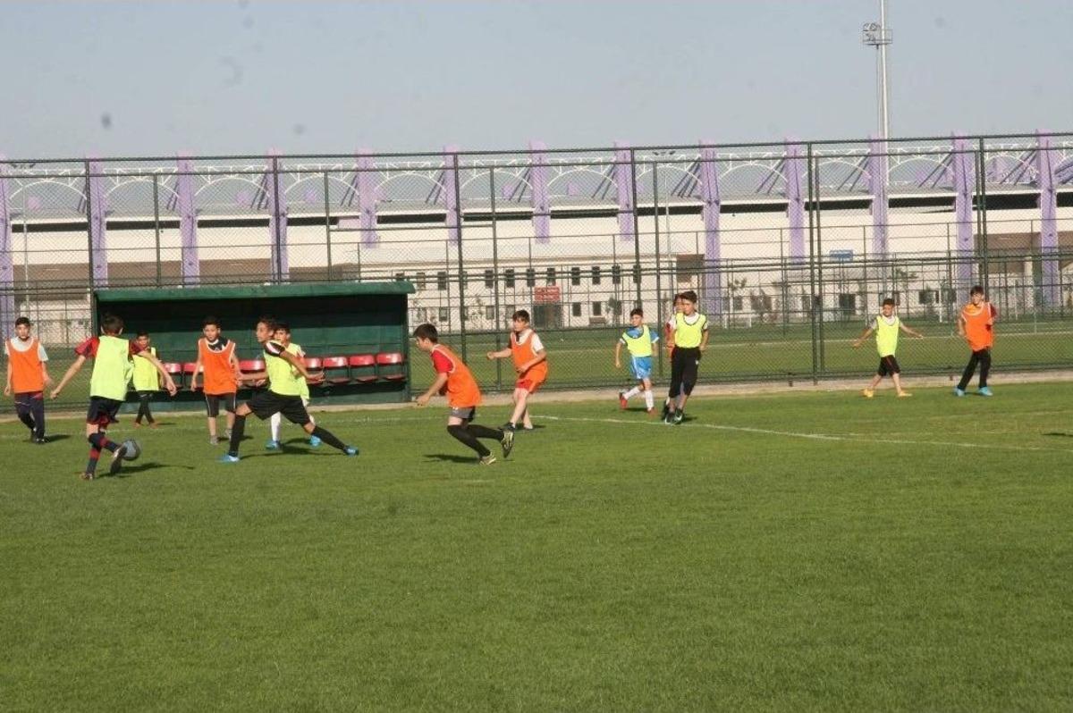 Afjet Afyonspor Geleceğin Yıldızlarını Se&ccedil;ti