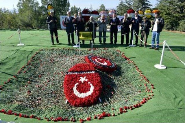 Demirel'in Anıt Mezarı Için Yeterlilik Ihalesi Yapıldı