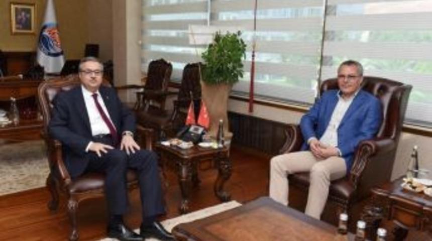 Batman Valisi Deniz&rsquo;den Vali Su&rsquo;ya Ziyaret