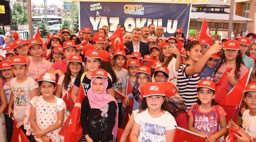 Gen&ccedil; Komek Yaz Okulunda Yeni D&ouml;nem Başladı