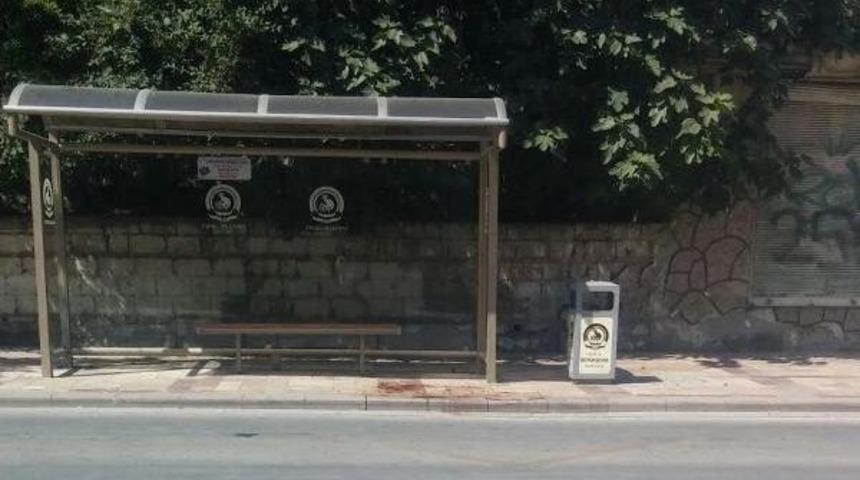 Otobüs Durağında Silahlı Saldırıya Uğradı