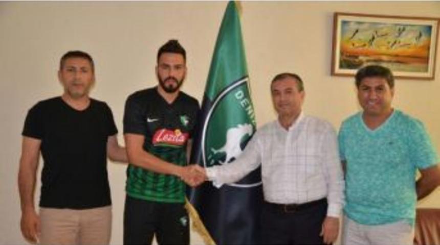 Denizlispor'da Cenk Imzaladı