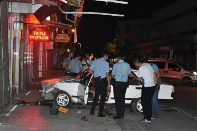 Otomobili Ile Seyir Halindeyken Vurularak Öldürüldü