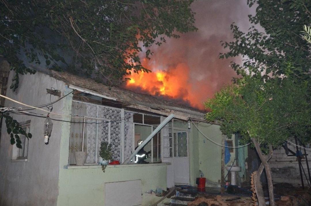 Nazilli&rsquo;de 3 Ev K&uuml;l Oldu