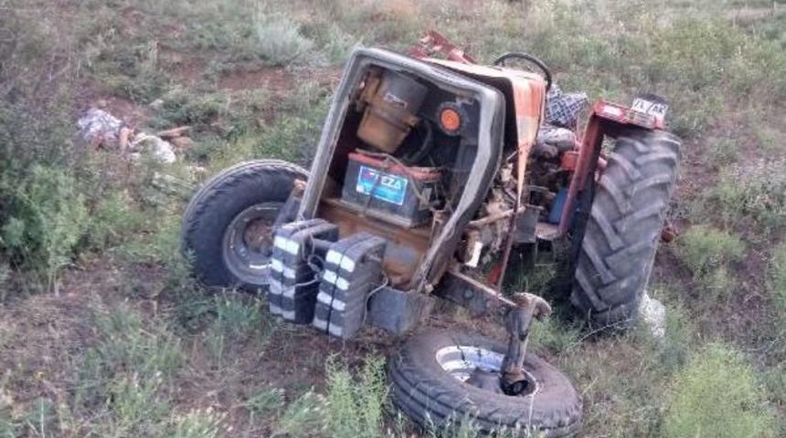 Traktör Devrildi: Dede- Torun Nuri Üstüner Öldü