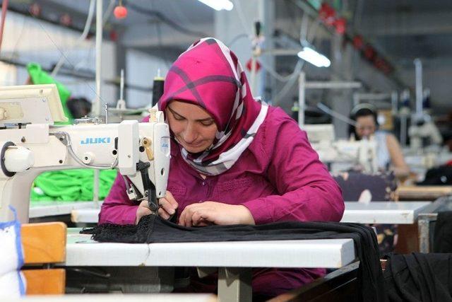 Yenimek &Ouml;ğretmenleri Eğitime Başladı 1