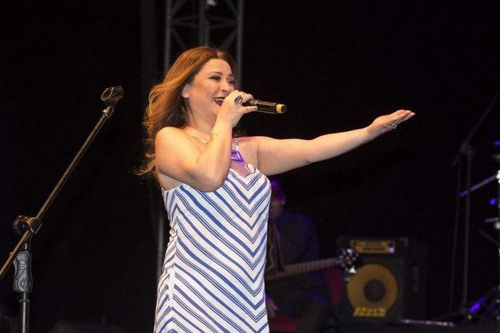 Muhteşem Konserle 90’lara Yolculuk G5