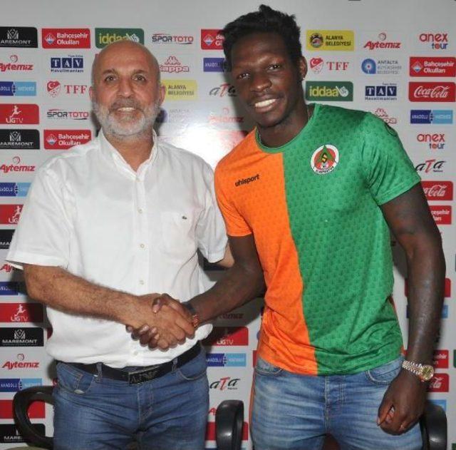 Alanyaspor'da N'sakala Imzaladı