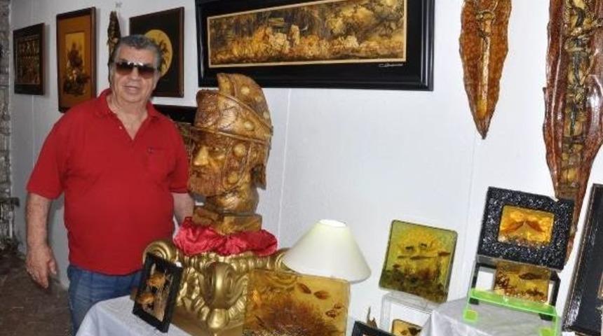 Deniz Altından Toplananları Sanata D&ouml;n&uuml;şt&uuml;rd&uuml;