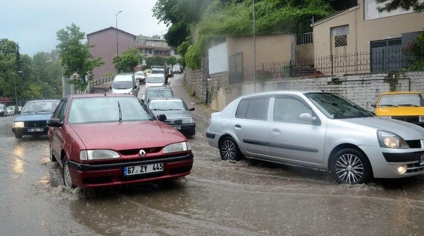 Zonguldak Şiddetli Yağış Etkili Oldu