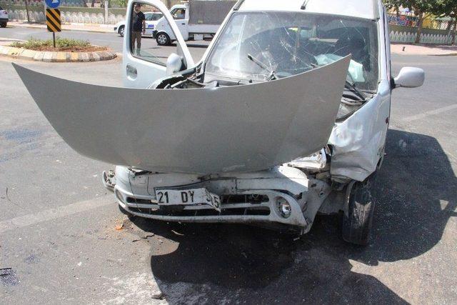 Şanlıurfa’da Trafik Kazası: 3 Yaralı