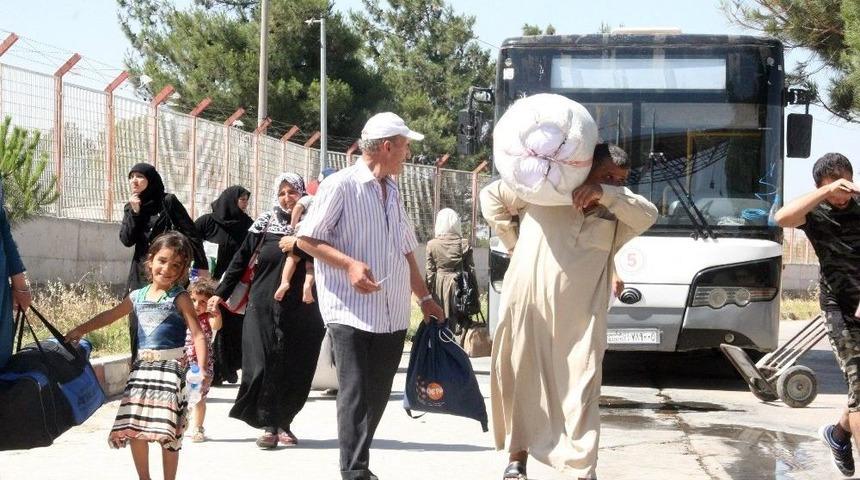 Bayram İ&ccedil;in &Uuml;lkelerine Giden Suriyelilerden 22 Bini T&uuml;rkiye&rsquo;ye D&ouml;nd&uuml;