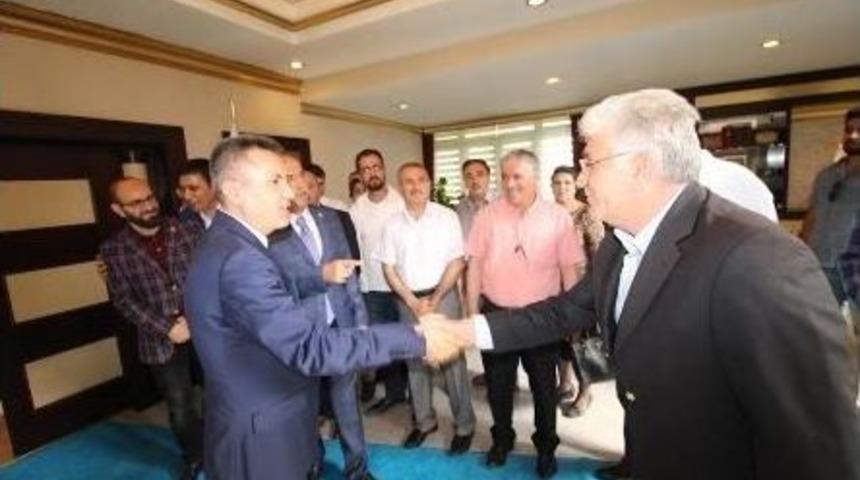 Ak Parti Ağrı Teşkilatı Vali Elban&rsquo;ı Ziyaret Etti