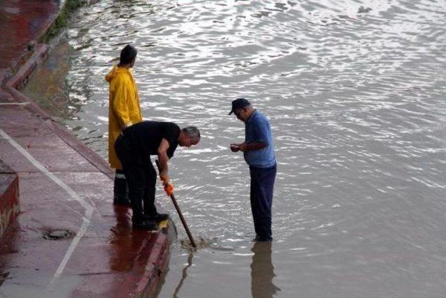 Zonguldak'ta Yağmur Etkili Oldu