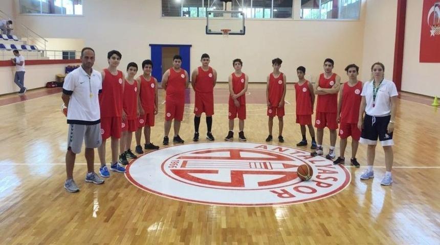 Antalyaspor Basketbol Okulu&rsquo;nda Ders Zili &Ccedil;aldı