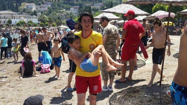 Koskem Sahillerde Kuş U&ccedil;urtmuyor 1