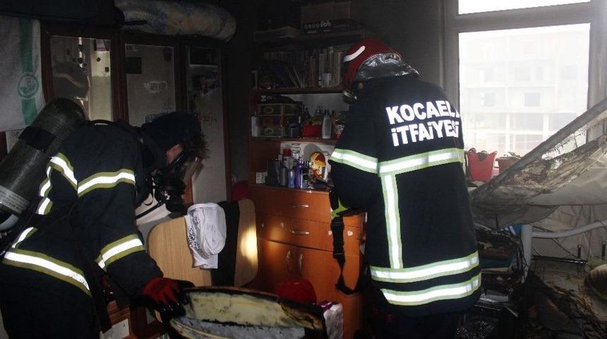 Sa&ccedil; Kurutma Makinesi Evi Yaktı