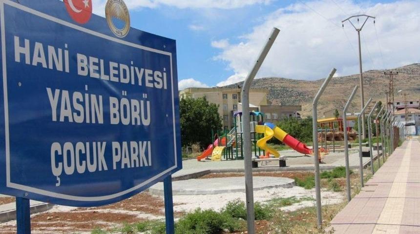 Hani Belediyesi, &Ccedil;ocuk Parklarına &Ccedil;ocuk Şehitlerin İsmini Verdi