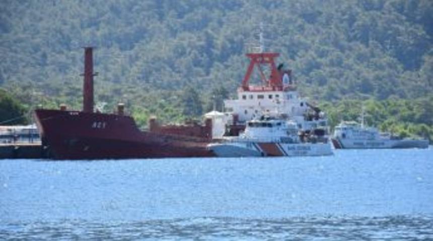 Yunanlıların Ateş A&ccedil;tığı Kuru Y&uuml;k Gemisi Marmaris&rsquo;ten Ayrıldı