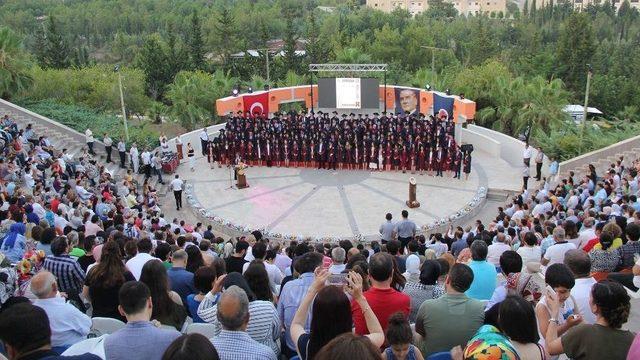 Meü’de Genç Hekimler Meslek Hayatlarına Uğurlandı