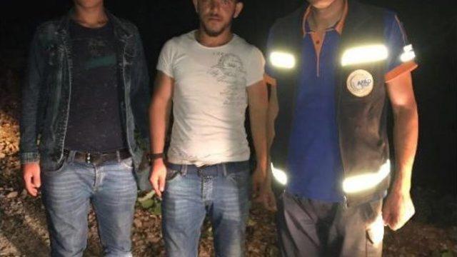 Kamp Yaptıkları Dağda Kaybolan 2 Genci Afad Buldu