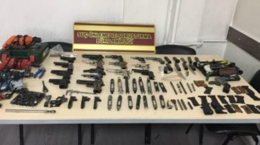 Yasa Dışı Silah &Uuml;retenlere Operasyon
