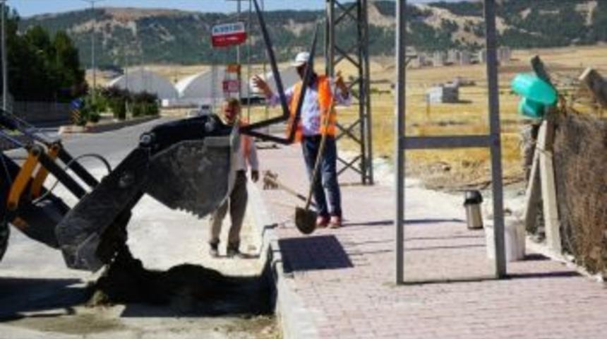 Adıyaman Belediyesinden Kaldırım &Ccedil;alışması