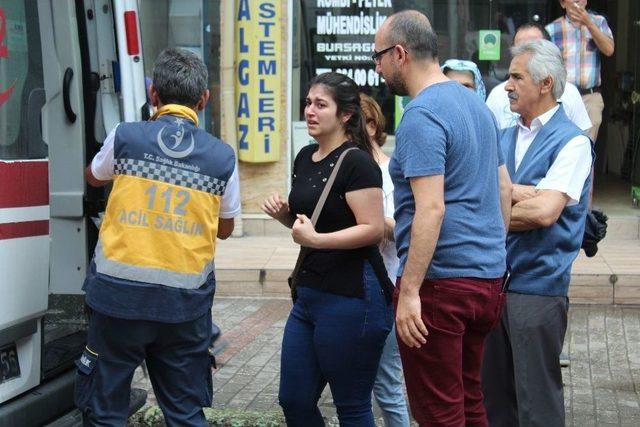 Karşı Şeritten Gelen Araca Çarparak Durabildi