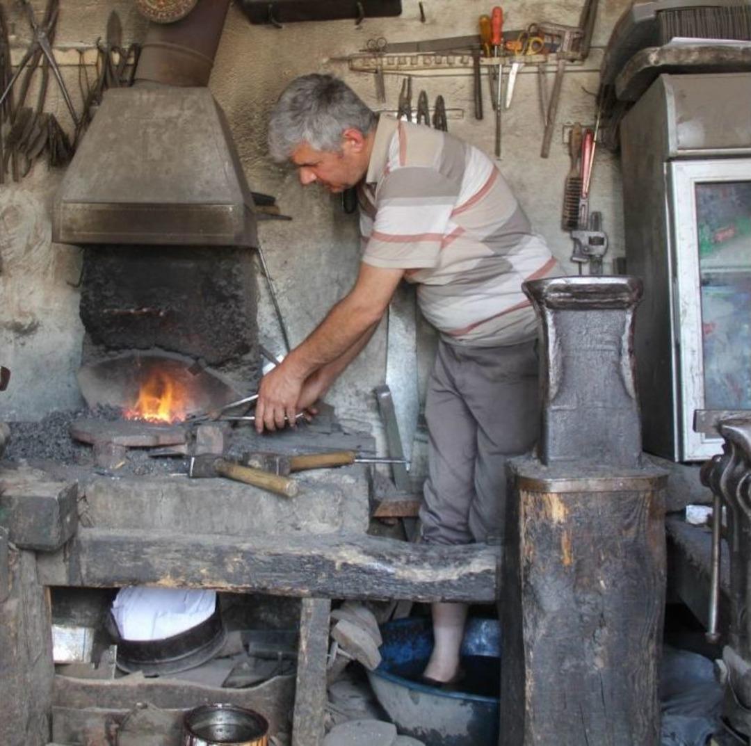 Bı&ccedil;ak&ccedil;ılardan Bin 400 Derece Sıcağa &rsquo;leğenli&rsquo; &Ccedil;&ouml;z&uuml;m