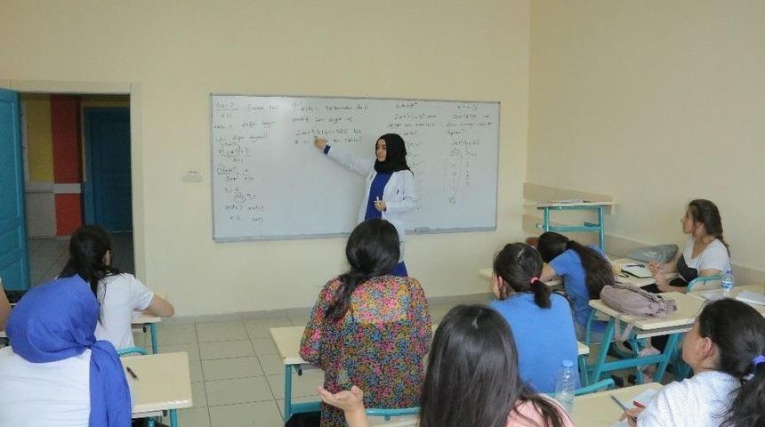 Gen&ccedil; Kaymek&rsquo;ten &Uuml;&ccedil; Ayrı Yaz Okulu