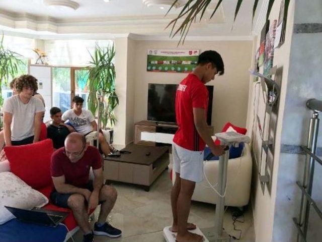 Altınordu Teknik Direkt&ouml;r&uuml; Eroğlu Kursta 1