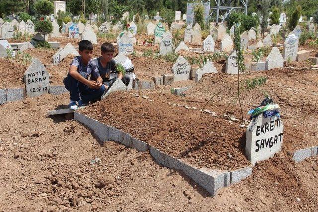 Batman&rsquo;da &Ouml;ld&uuml;r&uuml;len &Ccedil;ocuk Defnedildi 1