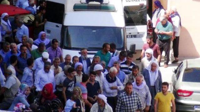 Suru&ccedil;&rsquo;Ta Akrabaların Tarla Sulama Kavgası; 2 &Ouml;l&uuml;, 4 Yaralı / Fotoğraflar 1
