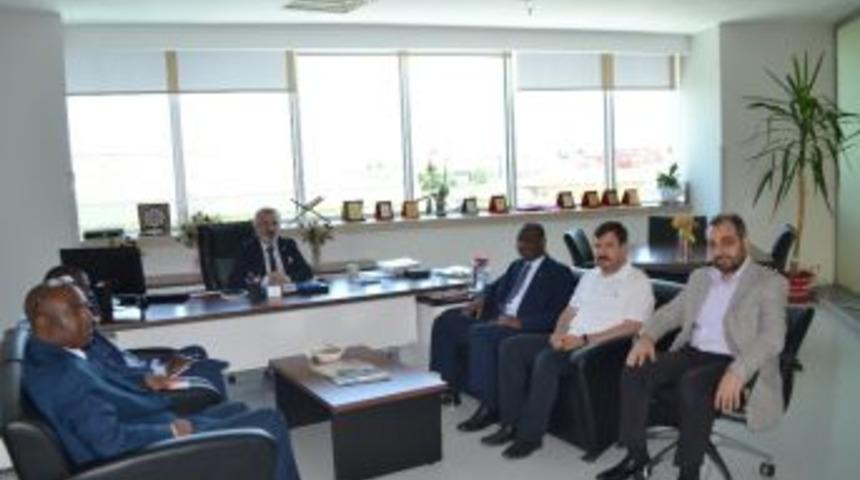 Zambiya B&uuml;y&uuml;kel&ccedil;iliği&rsquo;nden Medicana&rsquo;ya Ziyaret