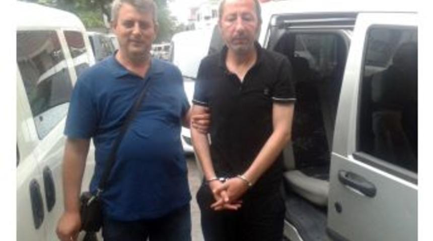 Otob&uuml;s Duraklarında Vatandaşların Cebinden Para &Ccedil;alan Zanlı Tutuklandı