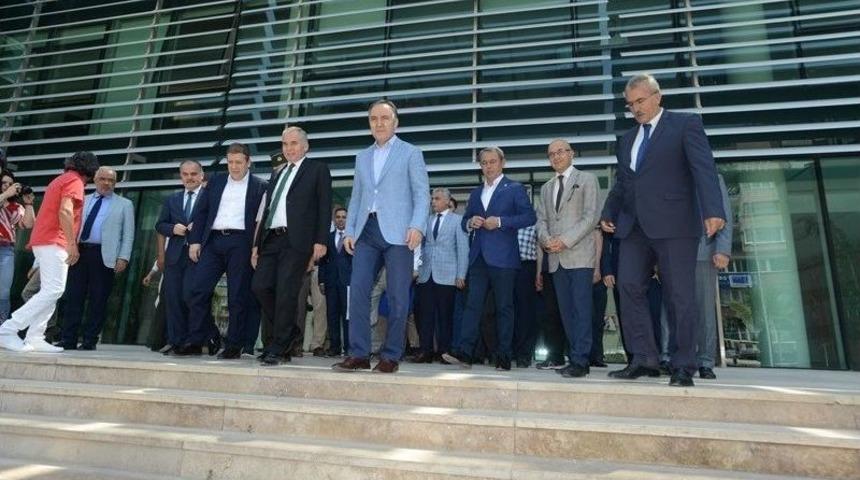 Vali Ahmet Altıparmak Denizli&rsquo;den Ayrıldı